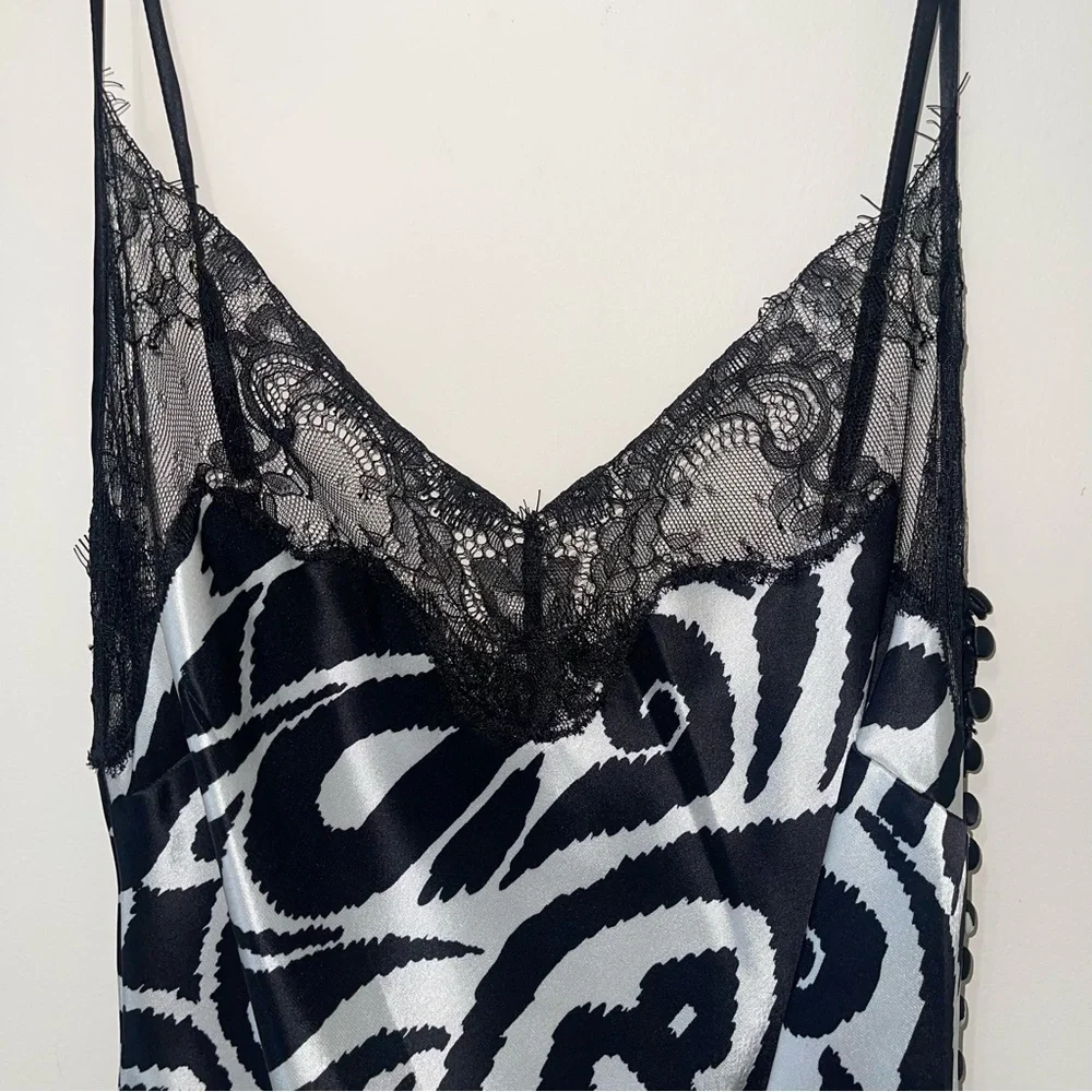 NICHOLAS Sage lace-trimmed printed satin maxi dress - Picture 8 of 11